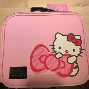 NWT-Impressions Vanity Hello Kitty Makeup Cosmetic Bag Case